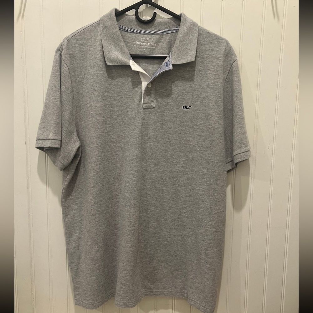 Vineyard vines men polo shirt, size L